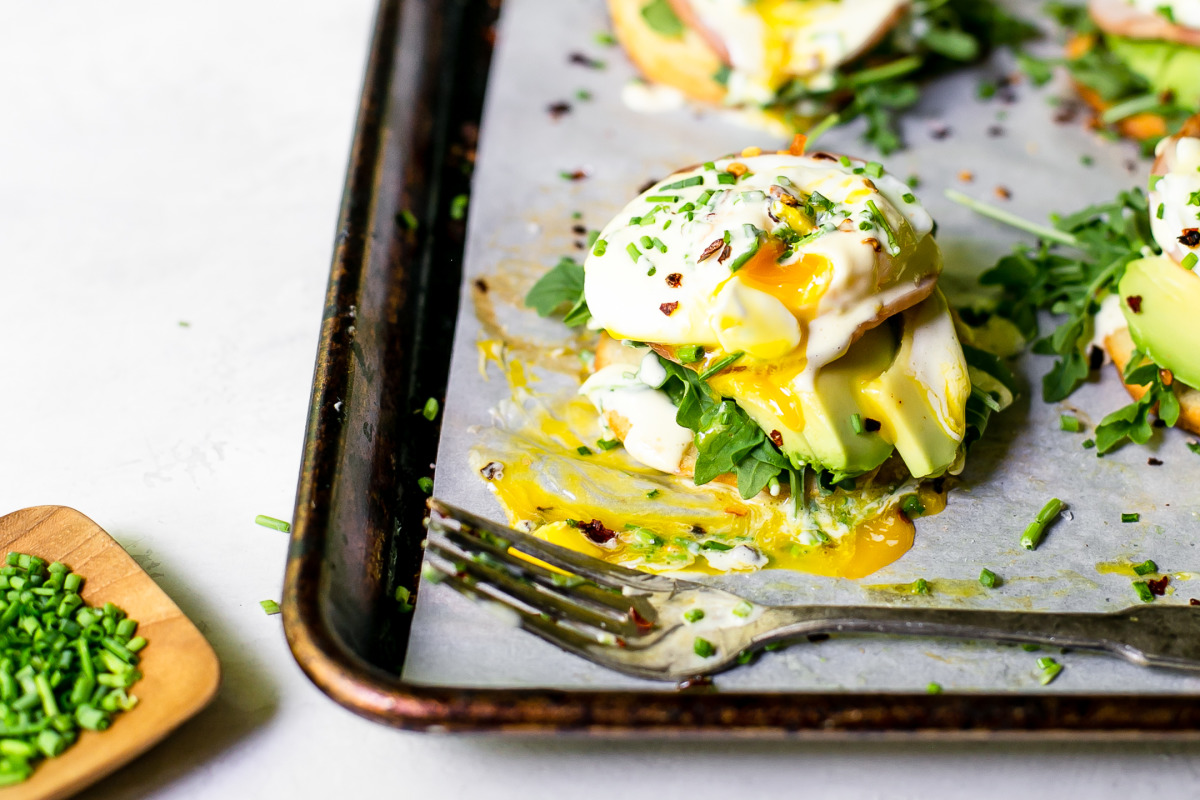 Quick CaliforniaStyle Ham and Eggs Benedict Recipe